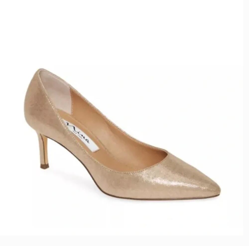 Nina Padded 60 Pumps 9.5 Gold Leather NWOT Heels Comfort Travel Point Toe